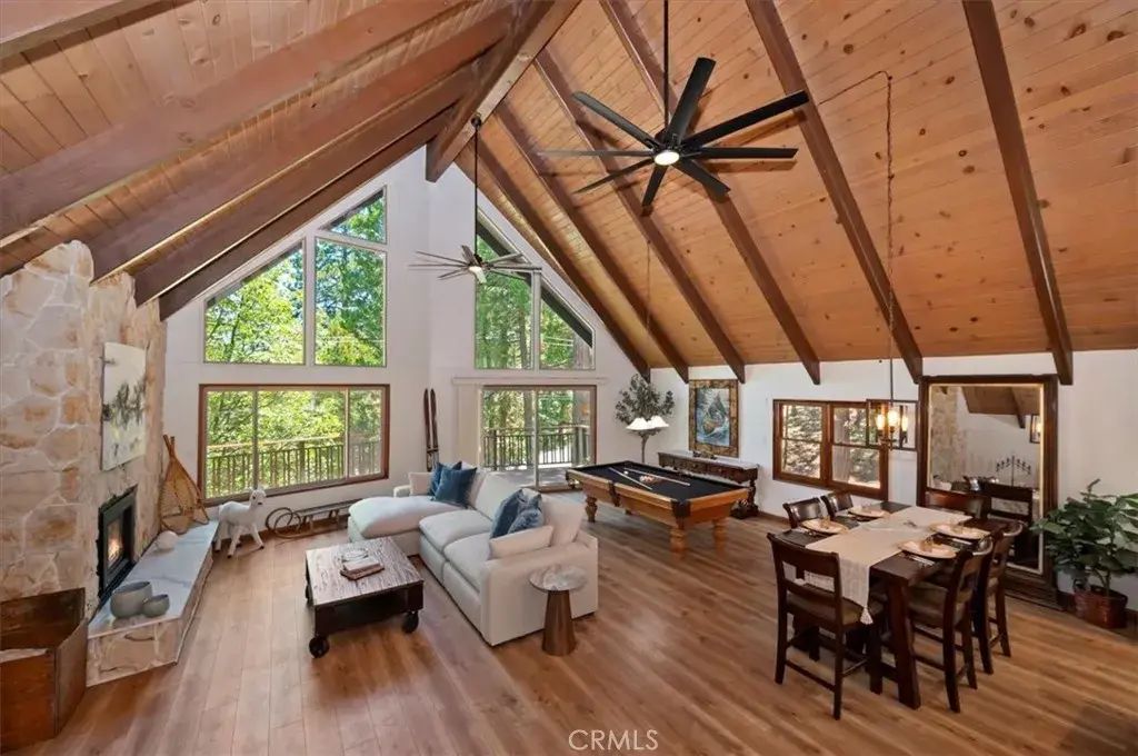 260 El Dorado Drive, Lake Arrowhead