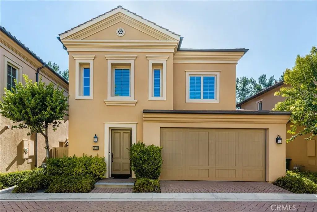 52 Brindisi, Irvine