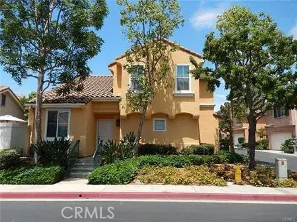 13440 N Bowers Court North, Tustin