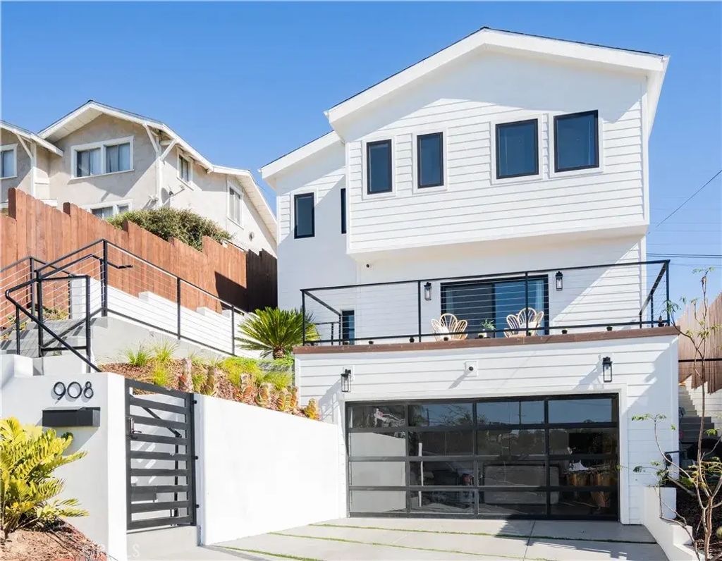 908 N Gage Avenue, Los Angeles