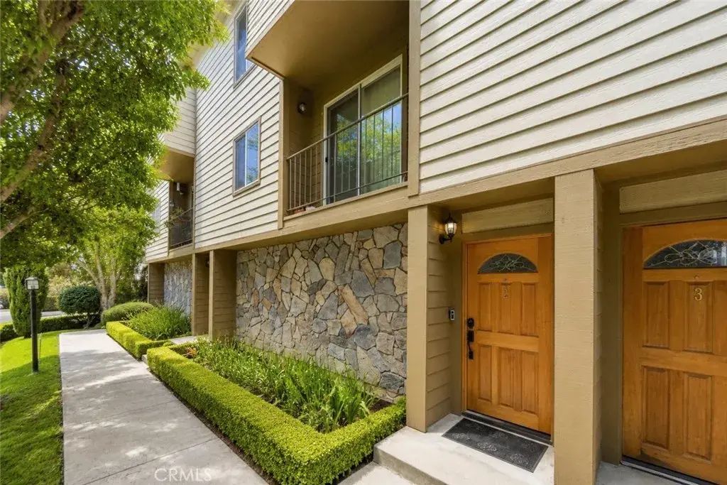 1245 E California Avenue 2, Glendale