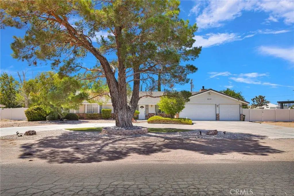 20187 Itasca Road, Apple Valley