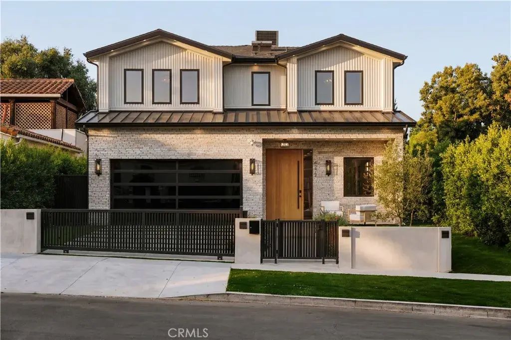 4275 Murietta Avenue, Sherman Oaks