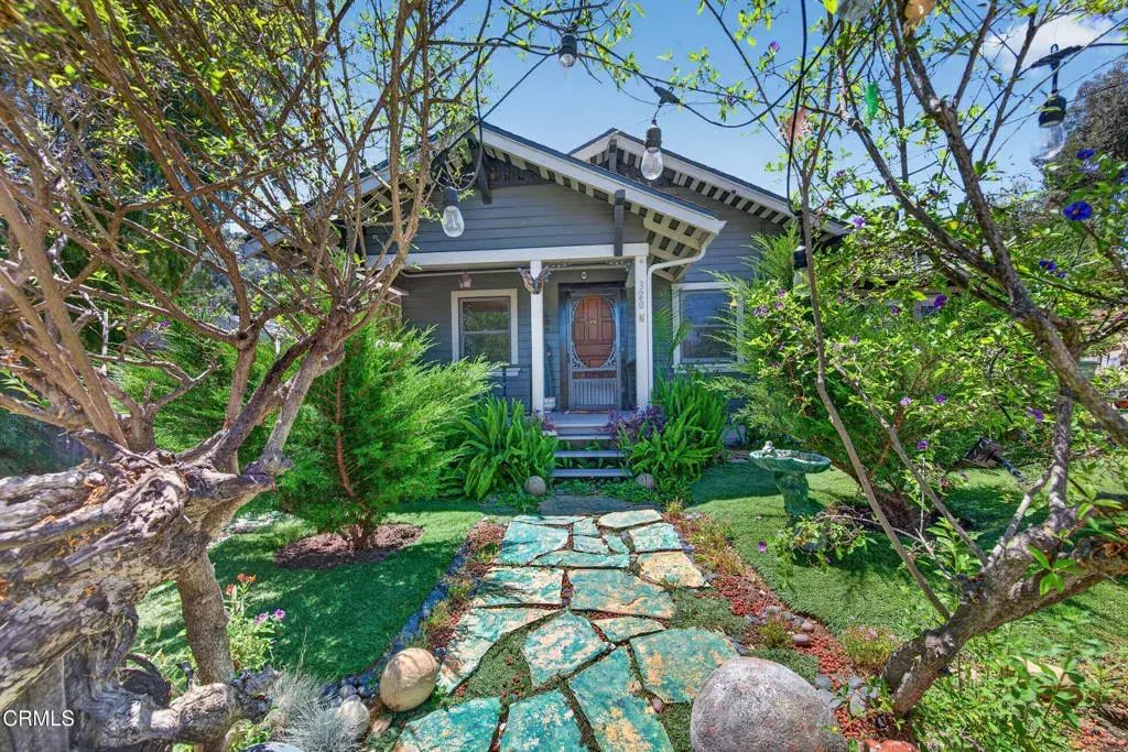 320 N Barbara Street, Ojai