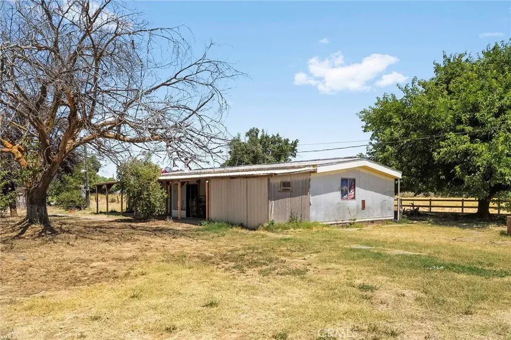 22669 Hermosa Avenue, Gerber