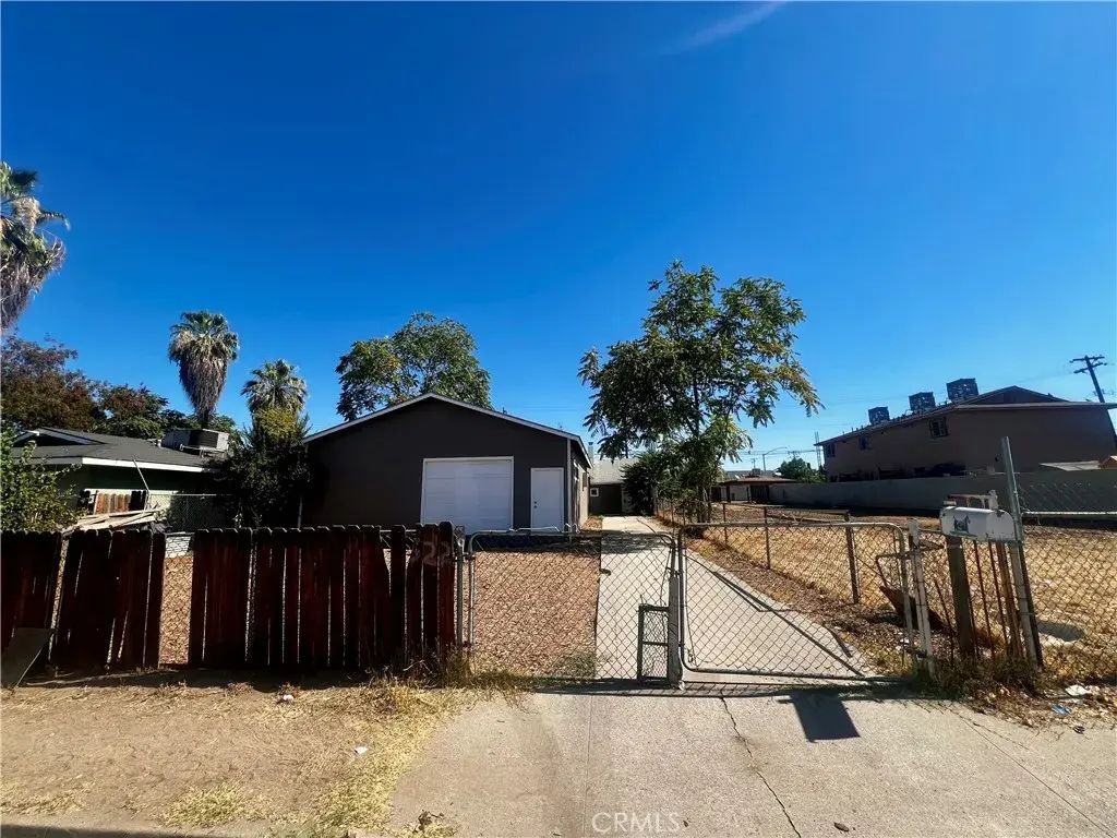 1322 Quincy, Bakersfield