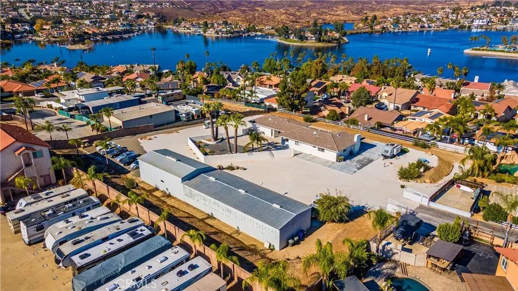 22475 Loch Lomond Drive, Canyon Lake