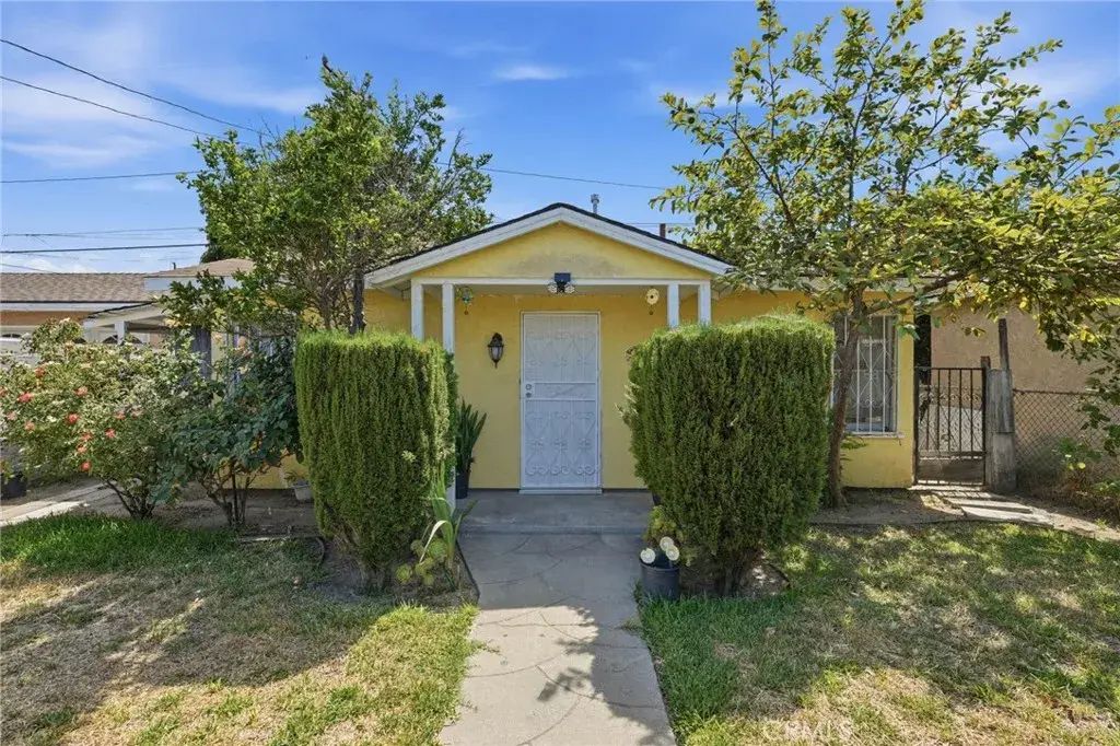 4630 E 52nd Place, Maywood