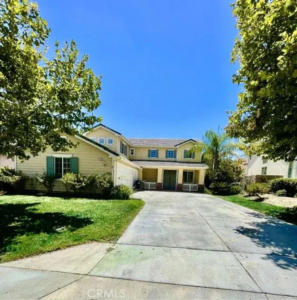 179 Alabaster Loop, Perris
