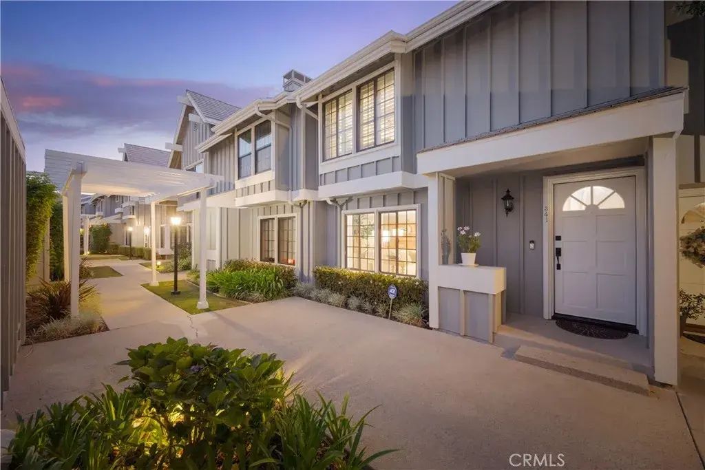 341 Regatta Way, Seal Beach
