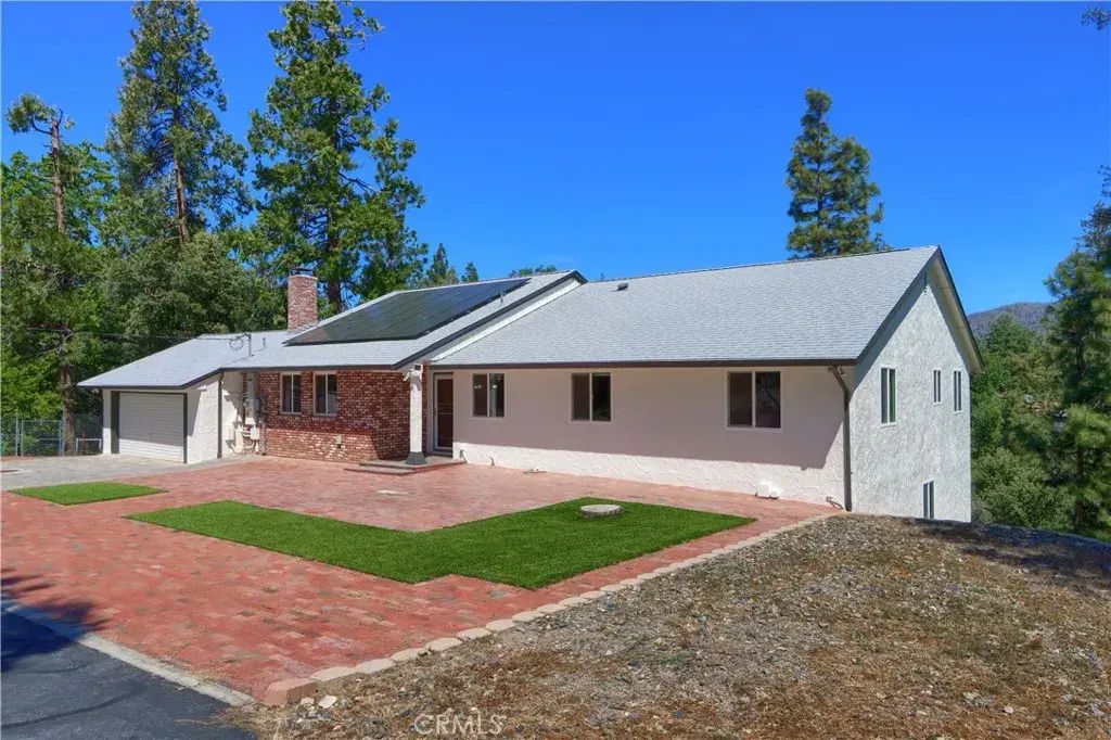 5750 Glacier Point, Mariposa