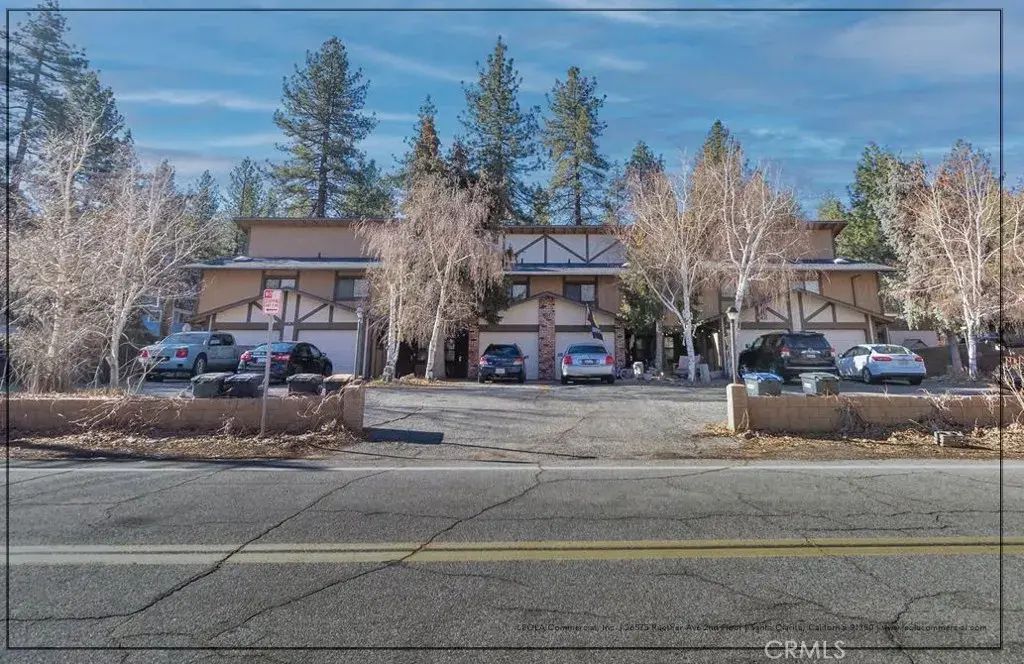 1111 Apple, Wrightwood