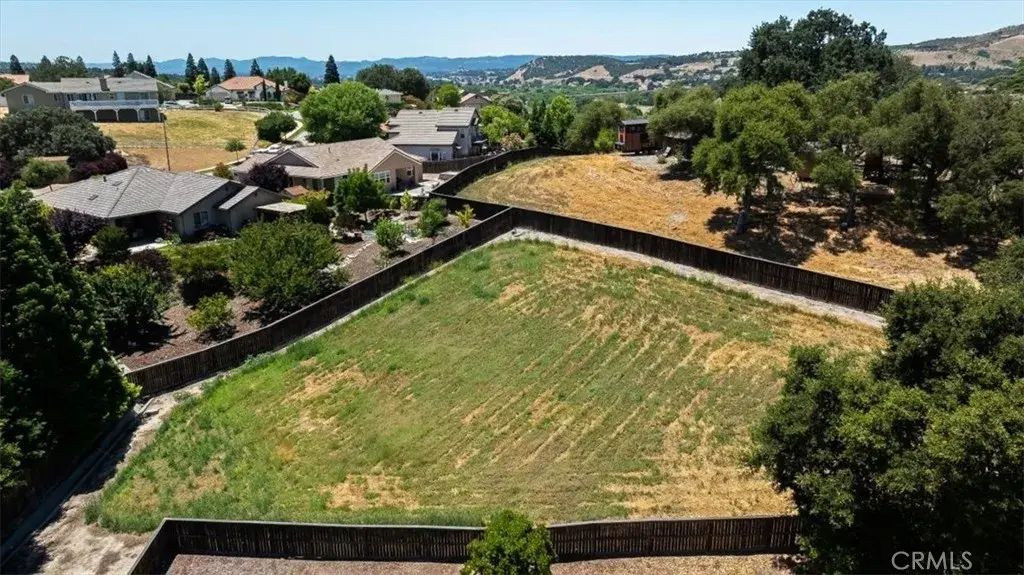 609 Navajo, Paso Robles