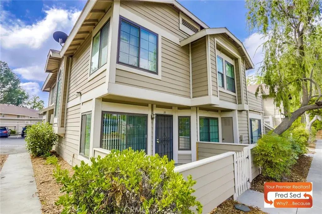 11350 Foothill, Lakeview Terrace