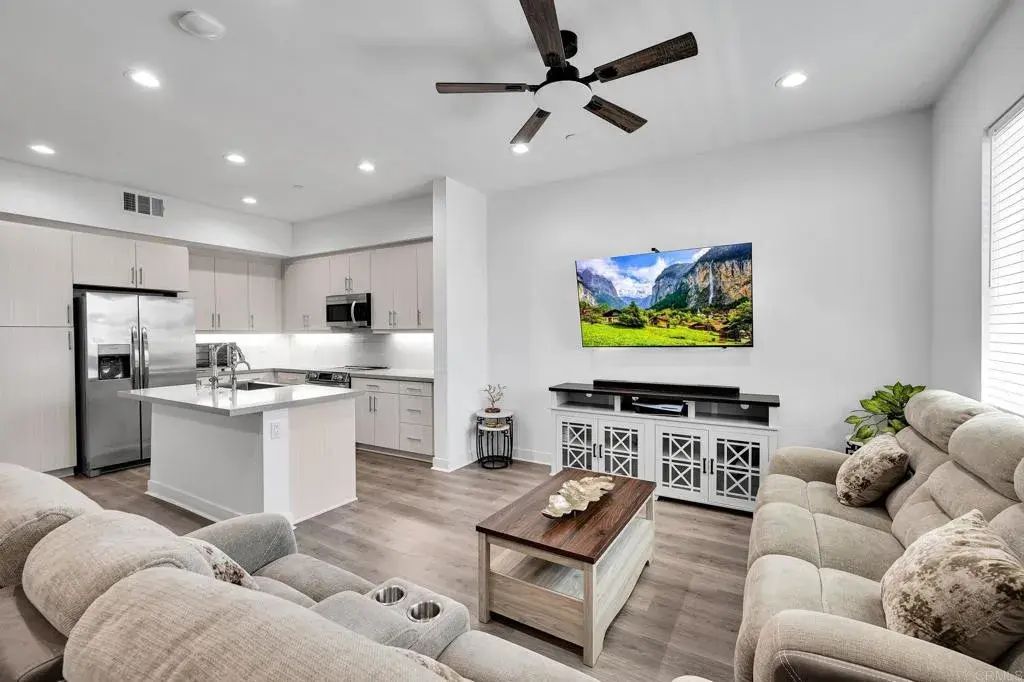 1319 Yannis Court, El Cajon