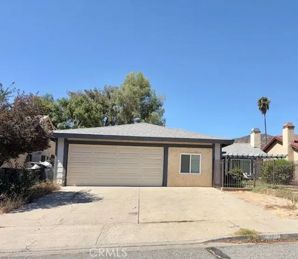 3527 Lake Crest, Lake Elsinore