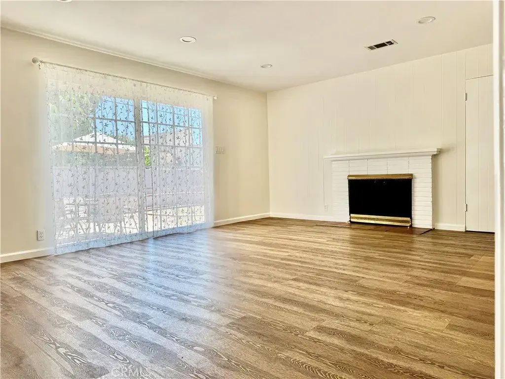 1906 W Kenoak Drive, West Covina
