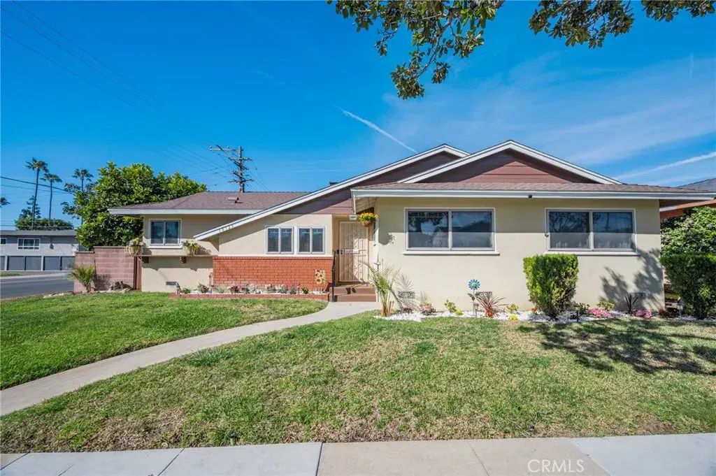 10725 S 8th Avenue, Inglewood