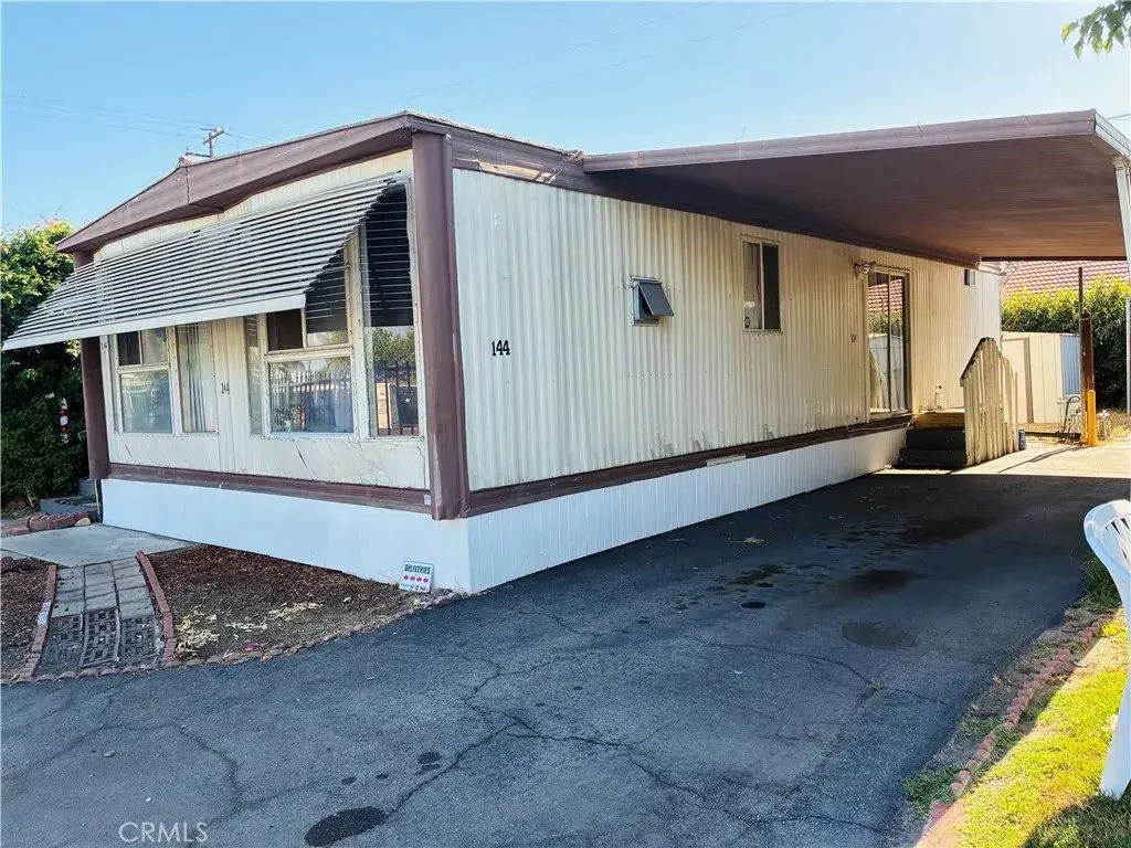 26250 E 9th 144, Highland