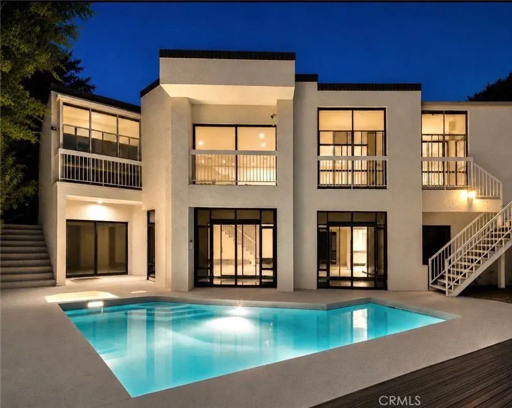 3278 Dora Verdugo Drive, Glendale