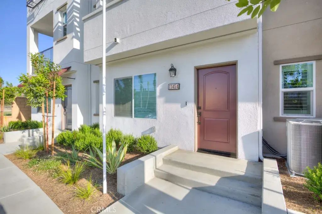 11454 Artesia, Artesia