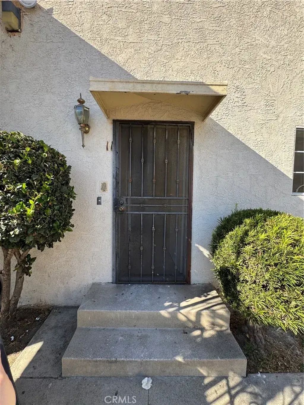 921 Carob, Montebello