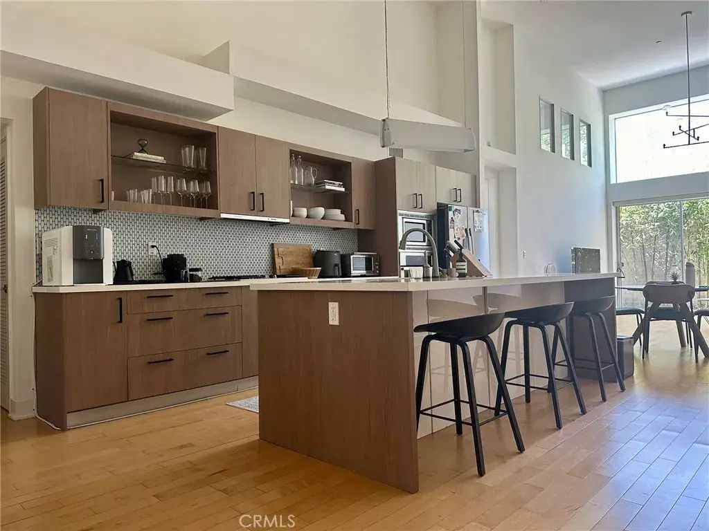12837 Moorpark Street 107, Studio City