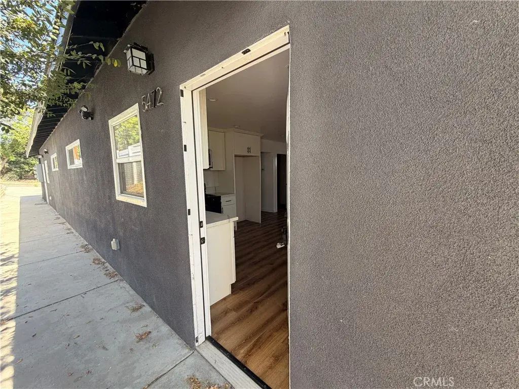 5472 N Mountain View Ave, San Bernardino