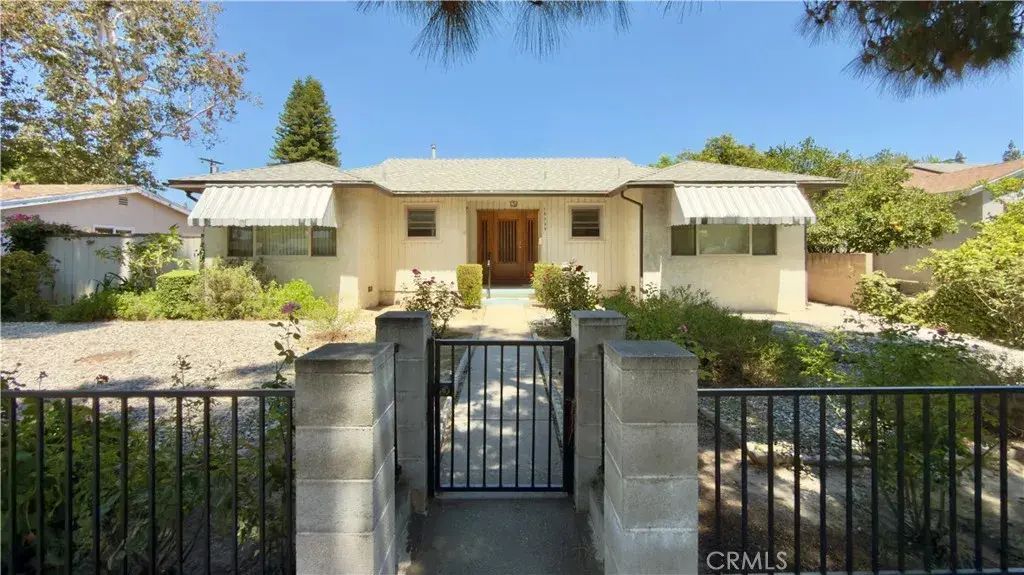 16029 Chatsworth, Granada Hills