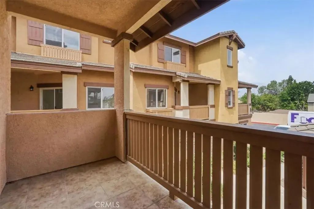 511 N Lark Ellen I, Covina