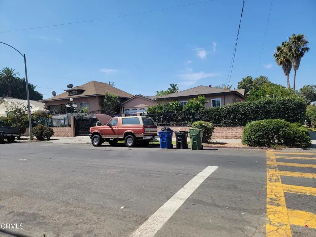 2338 Sheridan Street, Los Angeles