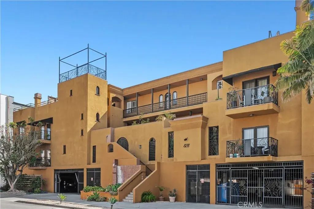 828 N Hudson 106, Los Angeles