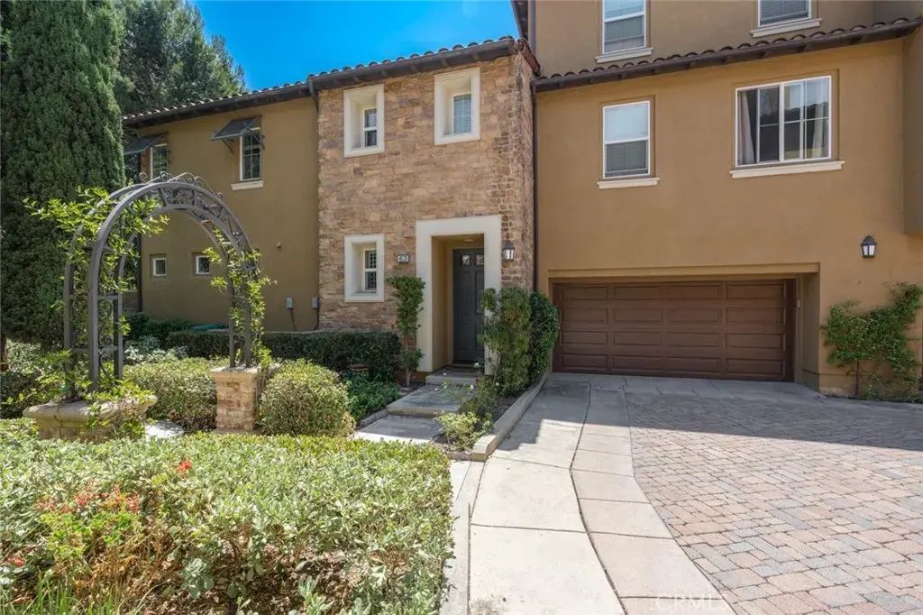 63 Gingerwood, Irvine