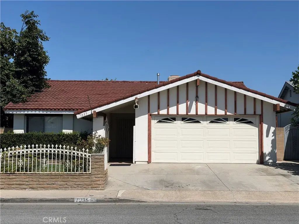 7235 Rampart Lane, La Palma