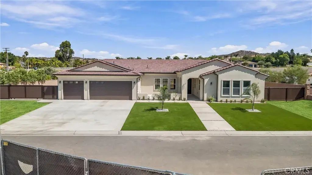 7928 Featherstone Ct, Riverside