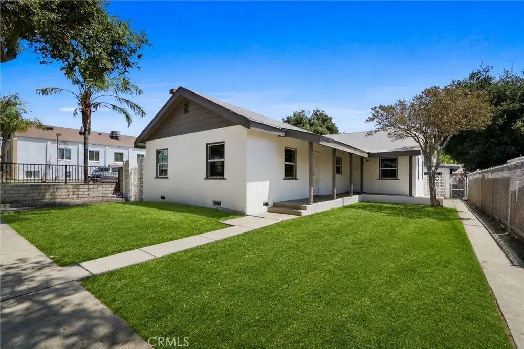 8633 Rosena, Fontana