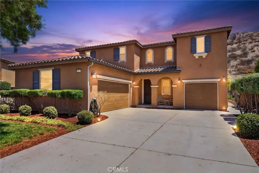 16796 Golden Bluff Loop, Riverside