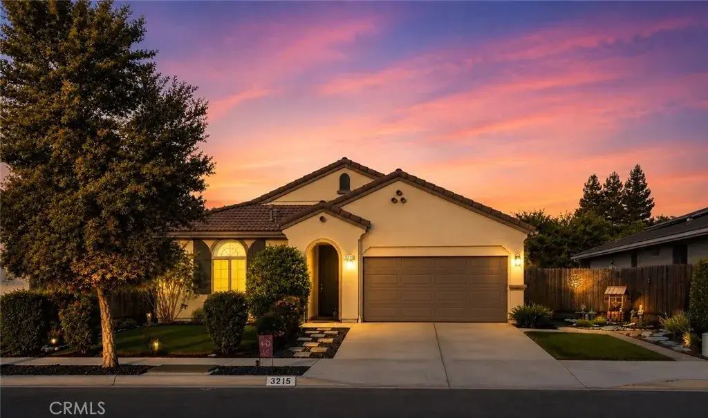 3215 S Meadowbrook Street, Visalia