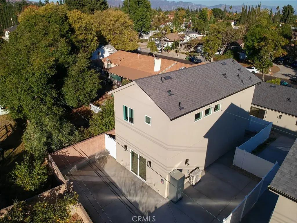 10421 Amigo Avenue, Porter Ranch