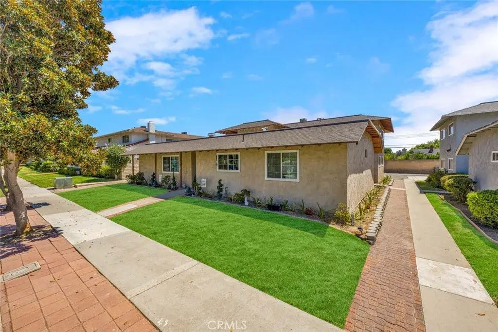 2808 Santiago Road, Fullerton