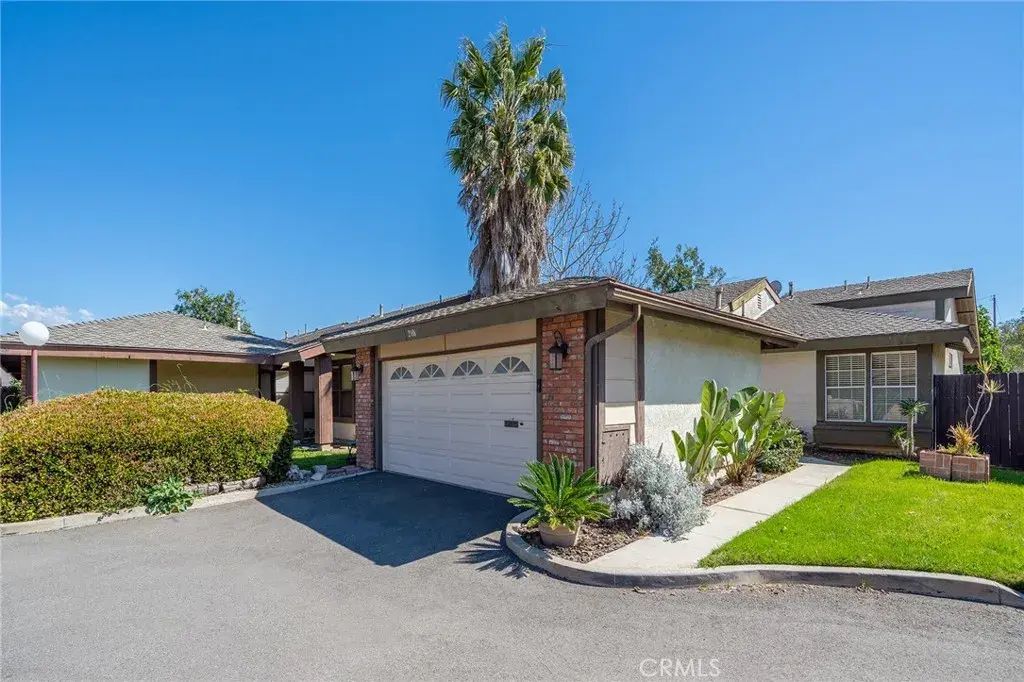 2106 E Wellington, Santa Ana