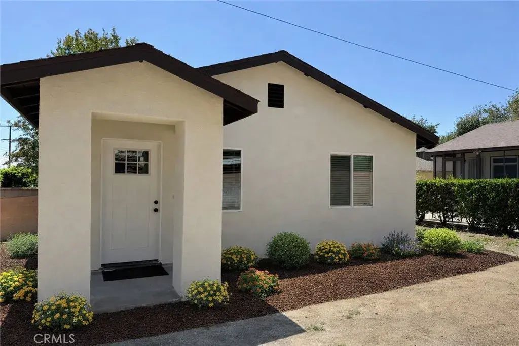 904 N 2nd Avenue B, Upland