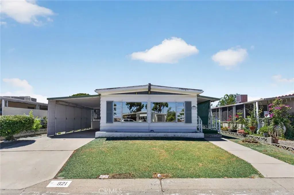 821 San Luis, Hemet