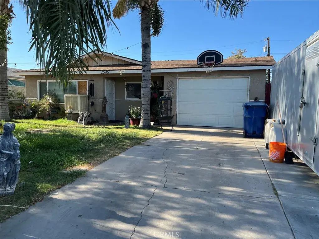 2508 Henley, Bakersfield