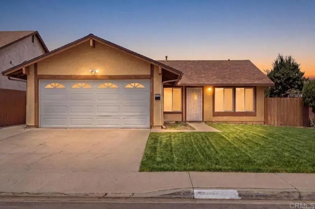 1992 Bandolier Lane, 
