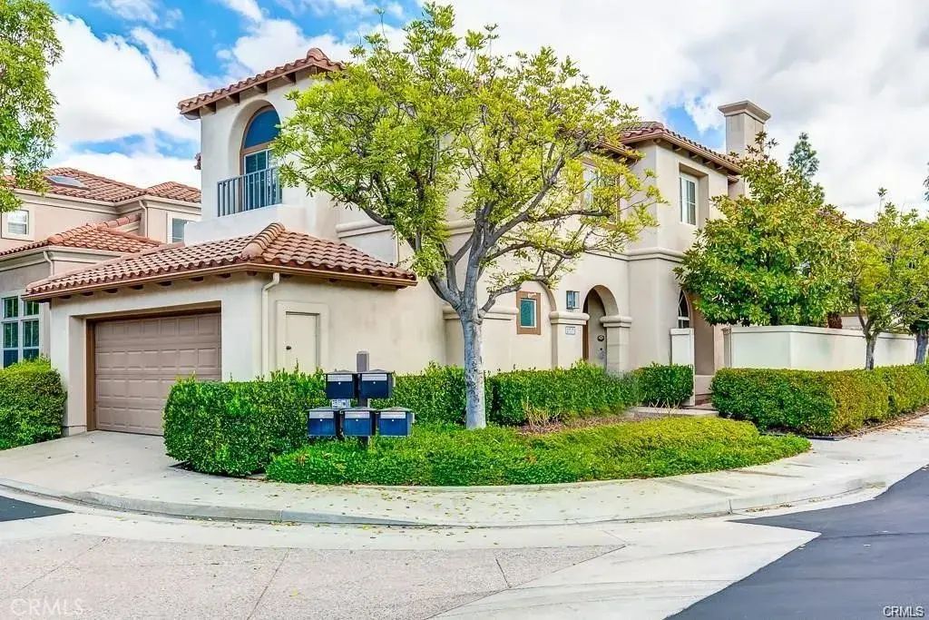 2717 Plumb, Tustin