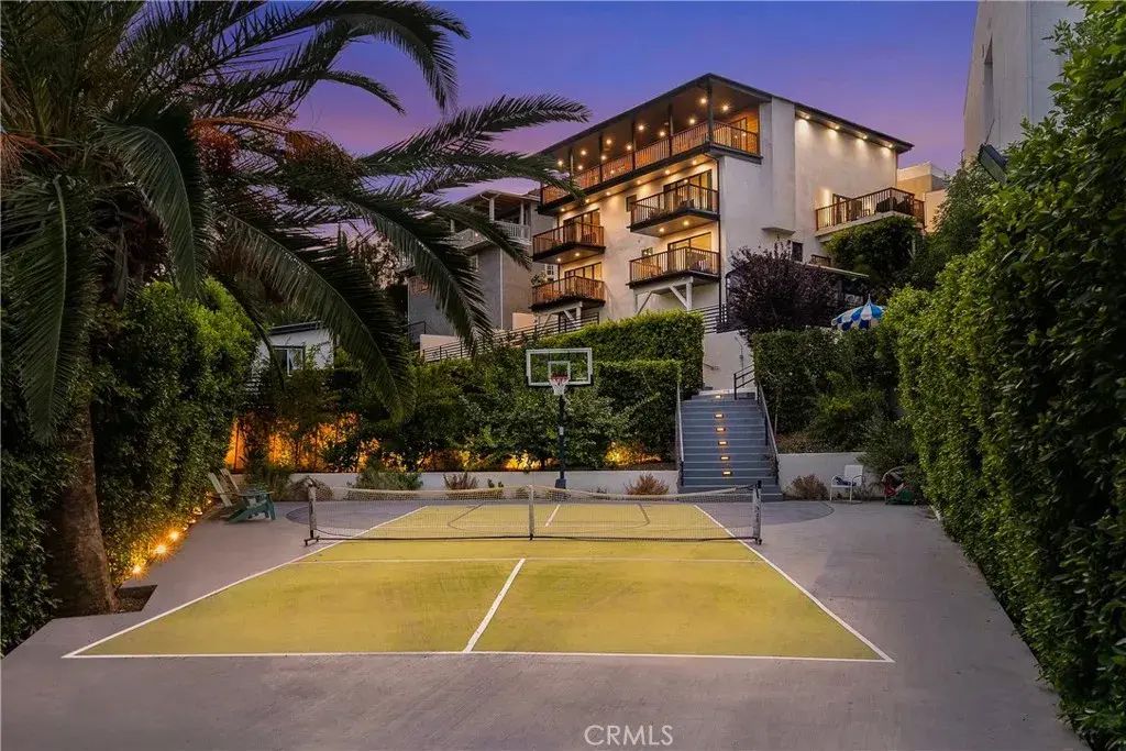 5150 Campo Road, Woodland Hills