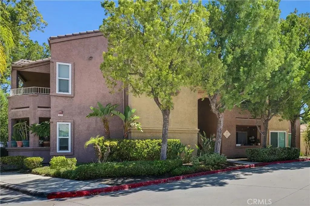 2425 Del Mar, Corona