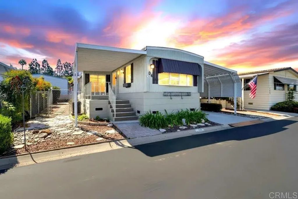 2130 Sunset 104, Vista