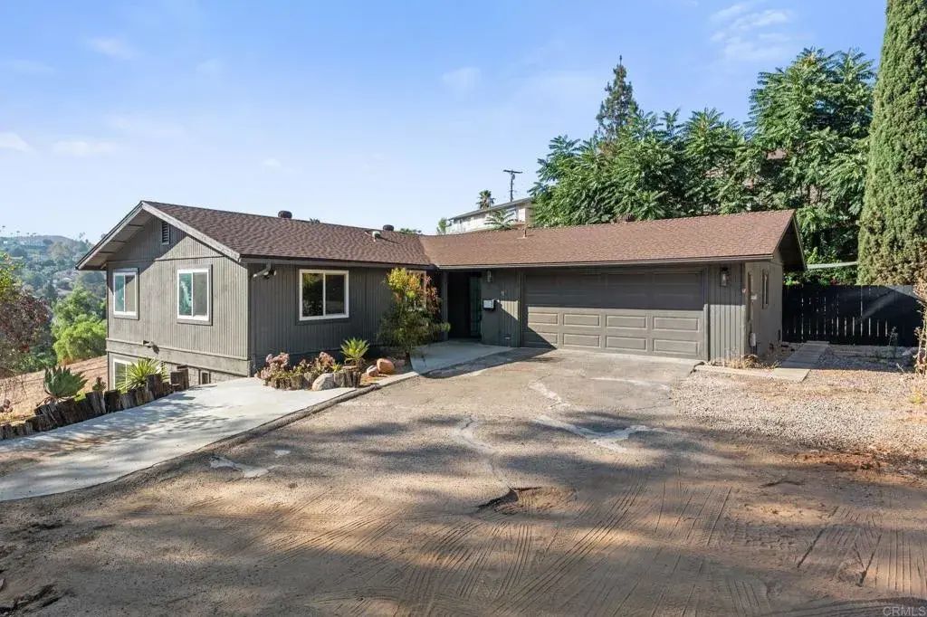 9321 Riverview Avenue, Lakeside